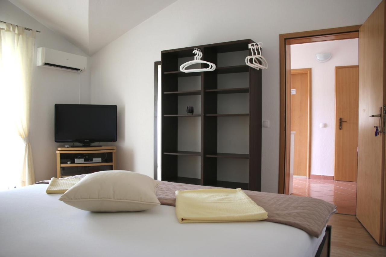 Apartments Gavric Trogir Bagian luar foto