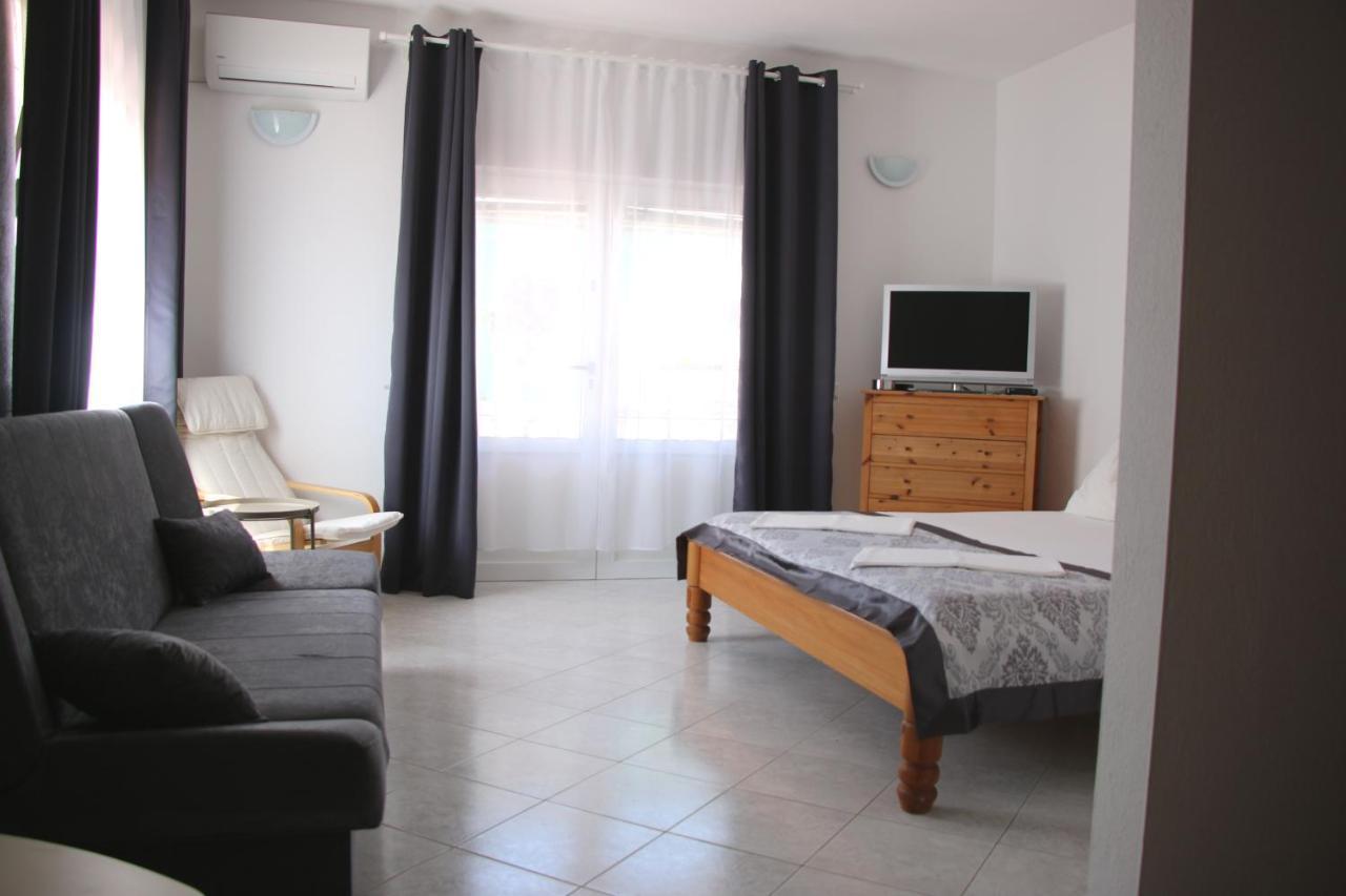 Apartments Gavric Trogir Bagian luar foto