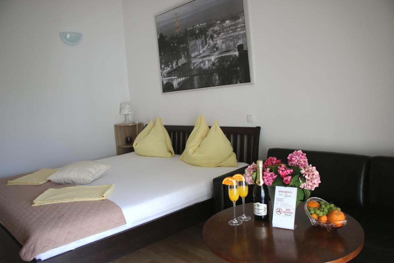 Apartments Gavric Trogir Bagian luar foto