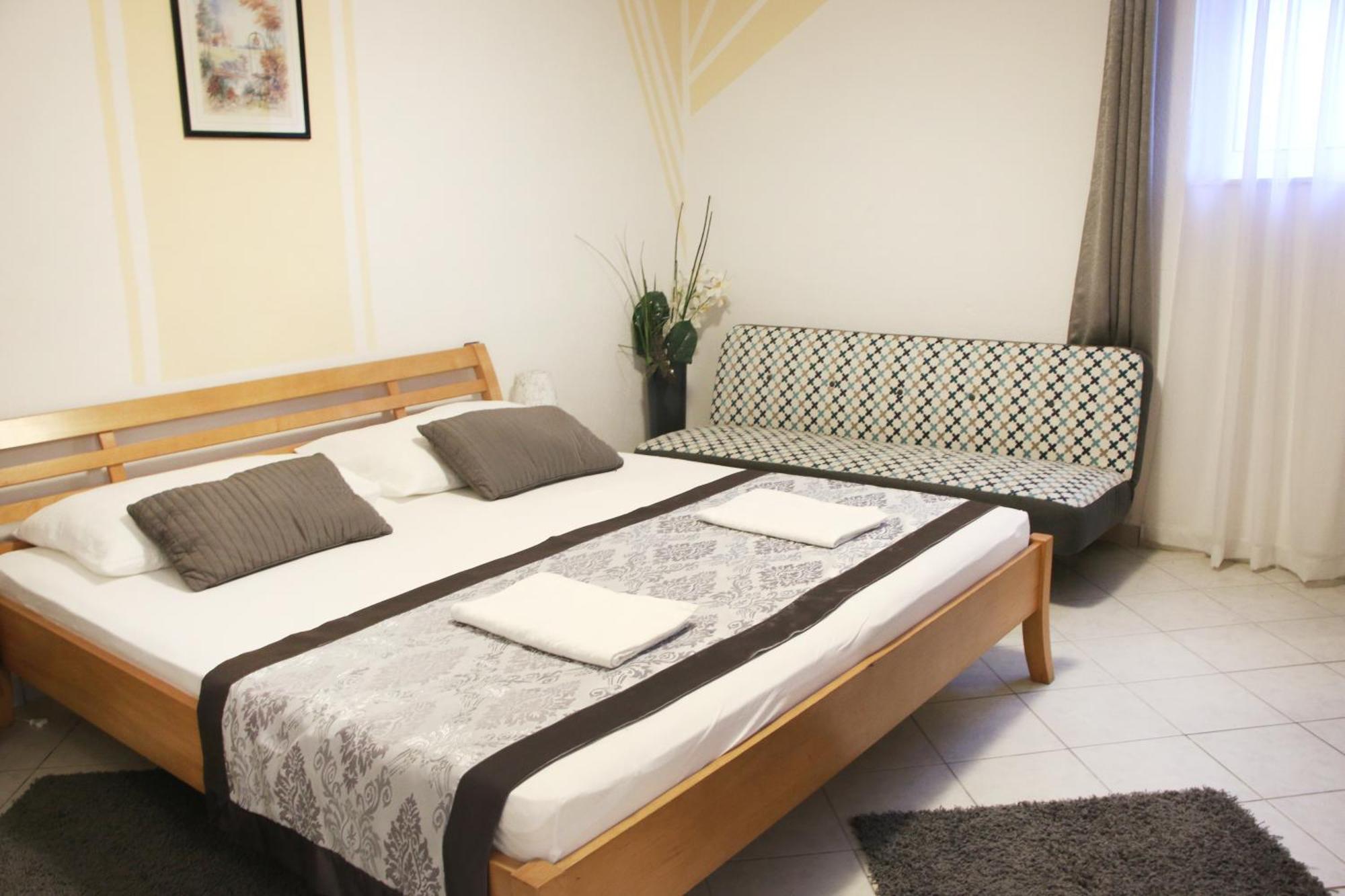 Apartments Gavric Trogir Bagian luar foto