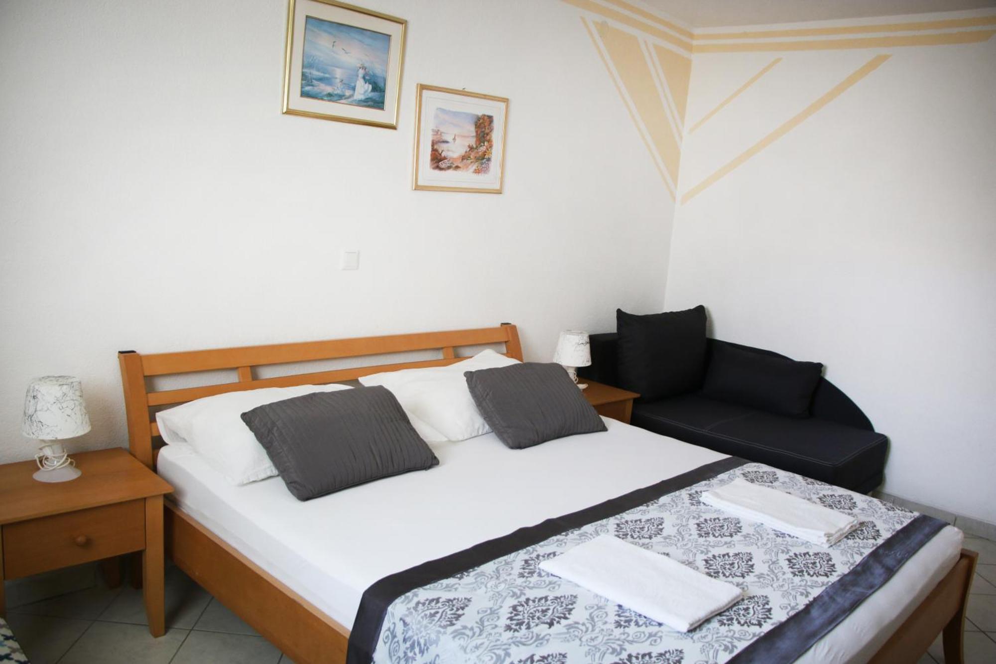 Apartments Gavric Trogir Bagian luar foto
