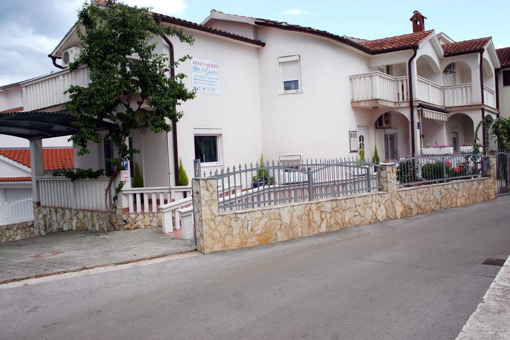 Apartments Gavric Trogir Bagian luar foto